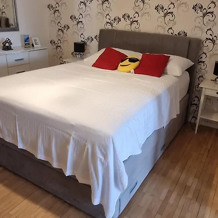 Anica 2 Apartment *