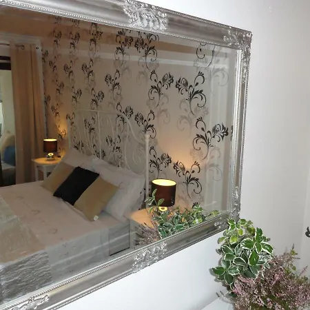 Anica 2 Apartment *