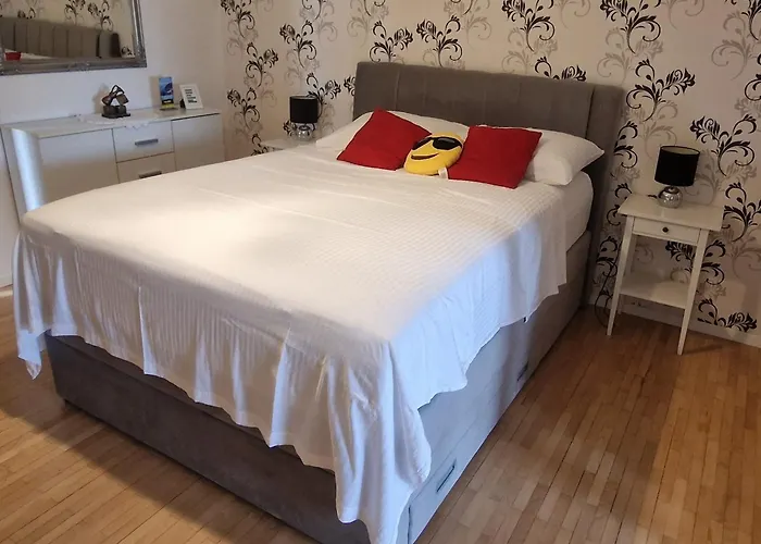 Anica 2 アパート *