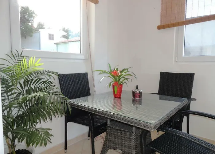 アパート Anica 2 マカルスカ