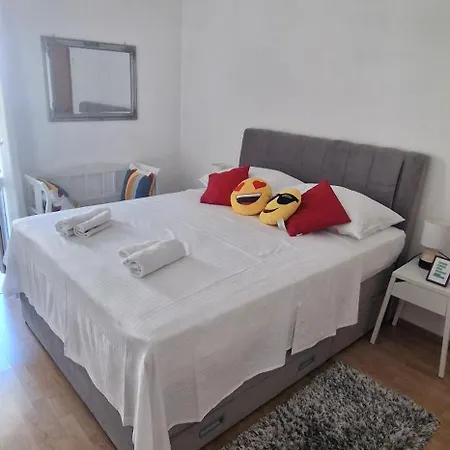 Anica 2 Apartamento Makarska