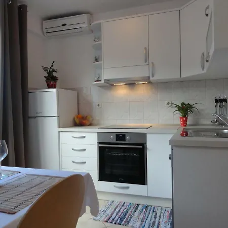 Anica 2 Apartamento *